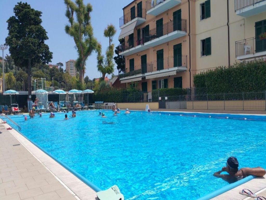 Appartamento Vista Mare Con Piscina Cala Di Sole Империя Экстерьер фото